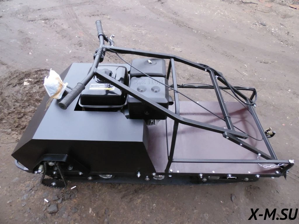 Мотобуксировщик AhtaR Зима 15 л/с с вариатором Мотобуксировщик AhtaR Зима 15 л/с с вариатором